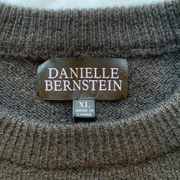 NEW Danielle Bernstein sweater XL - Picture 7 of 13